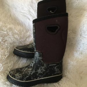 Kids waterproof boots